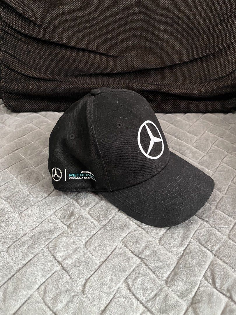F1 MERCEDES CAP (Category: Caps & Hats) located in Quezon City. Submitted by ger4rd (Listing ID 1461429468, Image 3). Description: F1 MERCEDES CAP NEEDS CLEANING NO ISSUE 1k+sf thru lalamove.