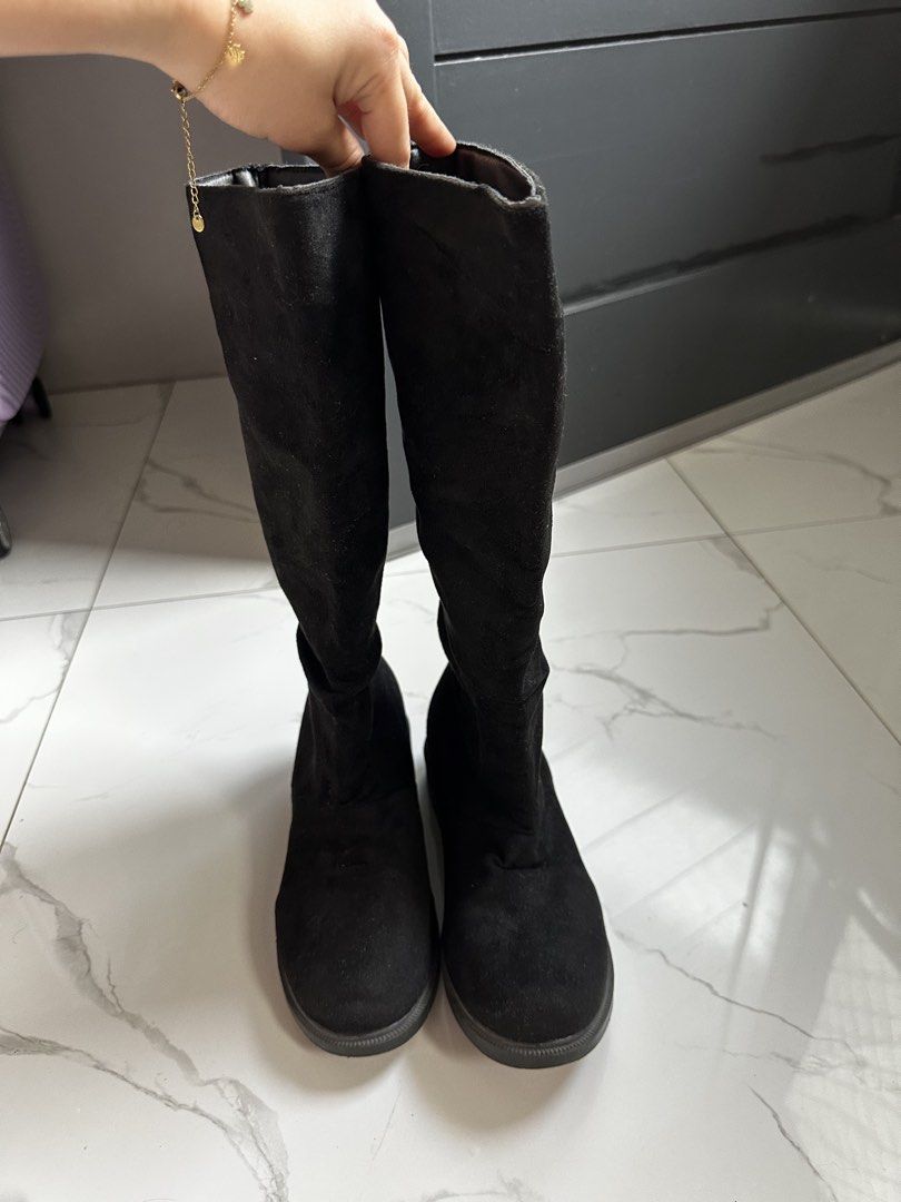 Fall/Winter Fashionable Boots (Category: Boots) located in Manila. Submitted by amseller8 (Listing ID 1461420627, Image 1). Description: Over the knee boots.