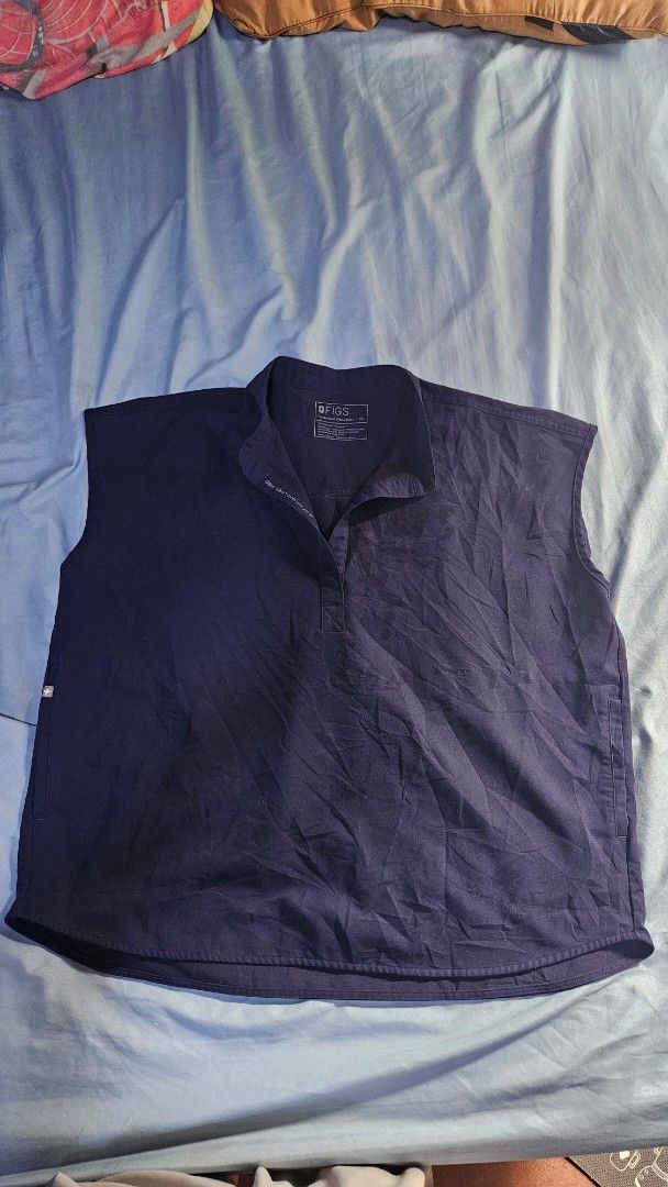 FIGS Technical Collection Scrub Top XL Navy Blue (Category: Activewear) located in Paranaque City. Submitted by JPNPH (Listing ID 1461369120, Image 1). Description: - Navy blue FIGS Technical Collection scrub top - Size XL - "Just Saving Lives NBD" detail inside - Ideal for healthcare professionals - Made in Vietnam.