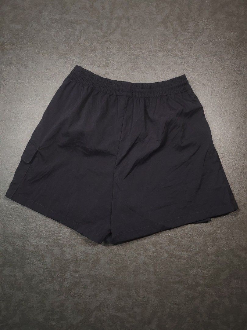 Fila Woven Skort (Category: Activewear) located in Kalibo. Submitted by relivethearchives (Listing ID 1461464734, Image 3). Description: Fila Woven Skort in Excellent Condition Best fit X-Small to Small DIMES Waist: 23 stretch up to 27 Length: 13 📍 Need Wash.