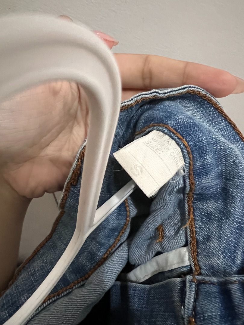 Flare Pants (Category: Jeans) located in Balanga. Submitted by shopbykk (Listing ID 1461559430, Image 2). Description: No issue .