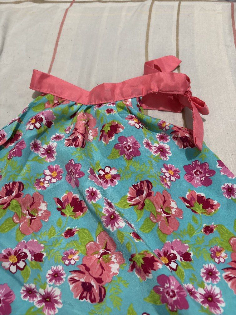 Floral sleeveless top adjustable tie (Category: Babies & Kids Fashion) located in Manila. Submitted by vintageaccessories (Listing ID 1461559424, Image 2). Description: .