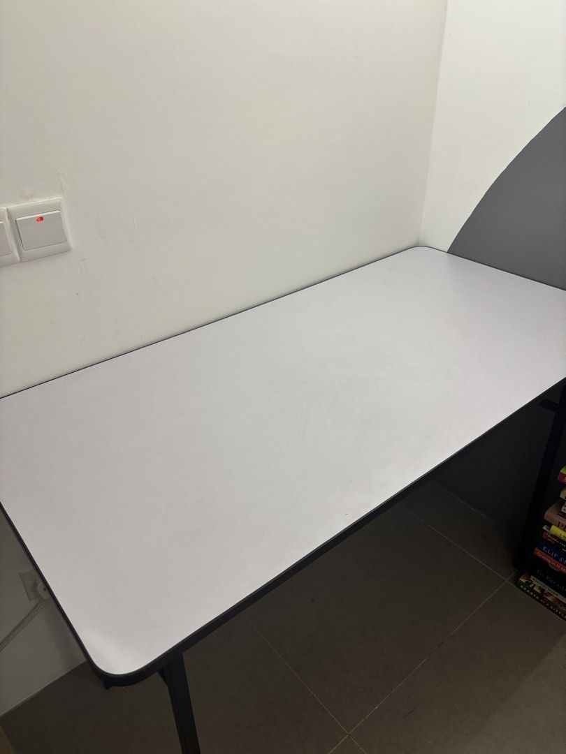 Foldable Study Table (Category: Tables & Sets) located in Taiping. Submitted by noraishah99 (Listing ID 1461470242, Image 2). Description: Arrange for lalamove yourself.