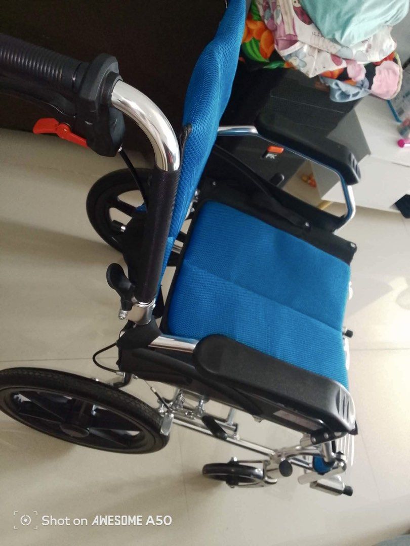 Foldable Wheelchair Medical Depot (Category: Wheelchairs) located in Manila. Submitted by brightocean.7ece05 (Listing ID 1461456182, Image 2). Description: 📌 Bought in July 2026, no box 📌 Used for almost one month only 📌 Very good condition 📌 Original Price: Php11,500.00 📌 Negotiable for interested Reason for selling: Decluttering.