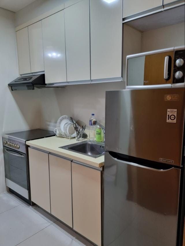 FOR LEASE: ICON RESIDENCES (Category: Apartments & Condos) located in Taguig. Submitted by jr_zulueta (Listing ID 1461508378, Image 3). Description: FOR LEASE: ICON RESIDENCES Tower 1 Studio 36 sqm PHP 7,000,000.00 Gross Negotiable Fully furnished No Parking Slot For viewing, please feel free to message/call me: 09770232167/09109992967 JR Visto Zulueta Licensed Real Estate Broker PRC No. 0035774 Valid until 11/30/2028 DHSUD No. 10048.