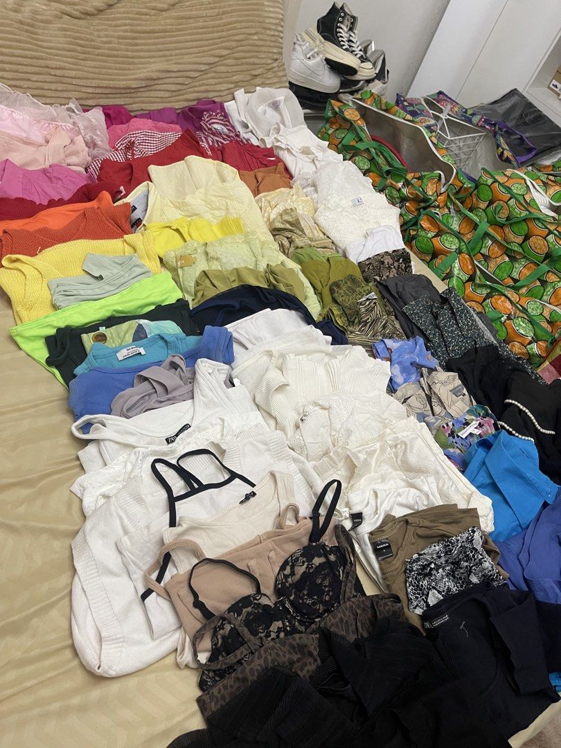 [FOR TAKE ALL] MIXED TOPS (70 PCS) (Category: Others Tops) located in Concepcion. Submitted by wowsinigangmix (Listing ID 1461450740, Image 1). Description: MIXED SLEVELESS, SHORT SLEEVE, AND LONG SLEEVE TOPS MULTIPLE COLORS MULTIPLE SIZES 24 SLEEVELESS TOPS 18 SHORT/MEDIUM SLEEVE TOPS 28 LONG SLEEVE TOPS 70 PCS TOTAL PRE-LOVED/USED PERSONAL CLOTHES BOUGHT FROM DIFFERENT STORES RFS: MIGRATING & DECLUTTERING.