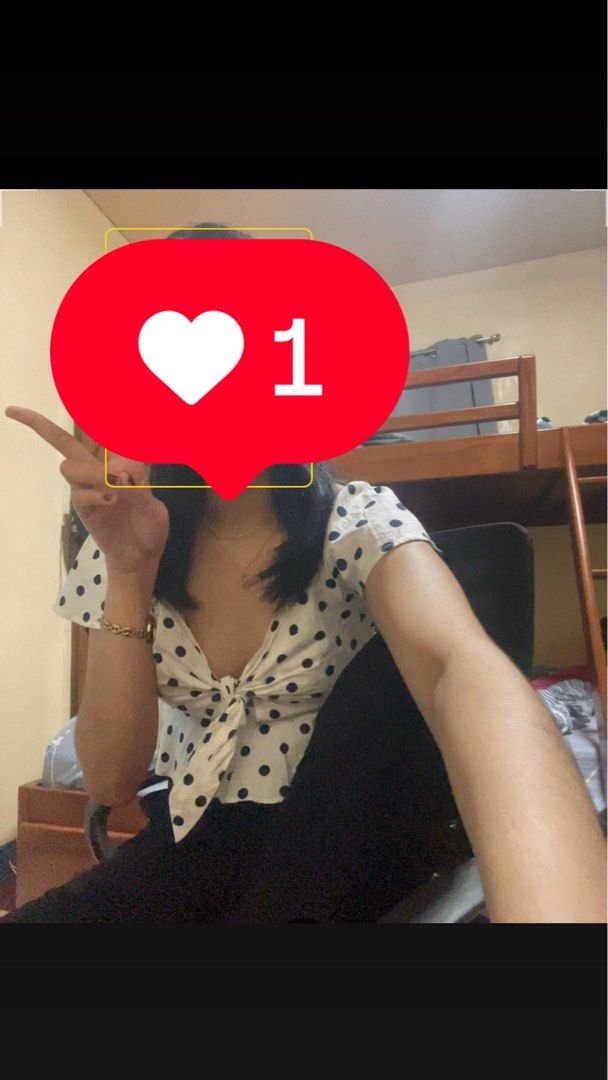 Forever 21 White Polka Dot Tie Front Crop Top (Category: Sleeveless) located in Taguig. Submitted by ksooos (Listing ID 1461407043, Image 2). Description: Cute white polka dot crop top with tie front and puff sleeves. Size S. - slight yellowing sa inner garter at the back. unseen if ure wearing it - rfs: i gained weight this is sooo cute 🥲 but it just doesnt fit me well anymore.