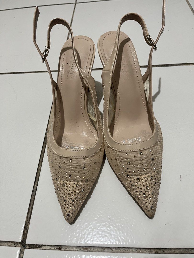 Parisian Heels (Category: Heels) located in Binan City. Submitted by jeremylijah (Listing ID 1461360012, Image 2). Description: - Nude slingback heels - Rhinestone embellishments on the toe - Mesh detailing on the sides - strap at the back - Comes with original box - Size 7 Meet up points: Pacita, San Pedro Laguna Makati - Glorietta .