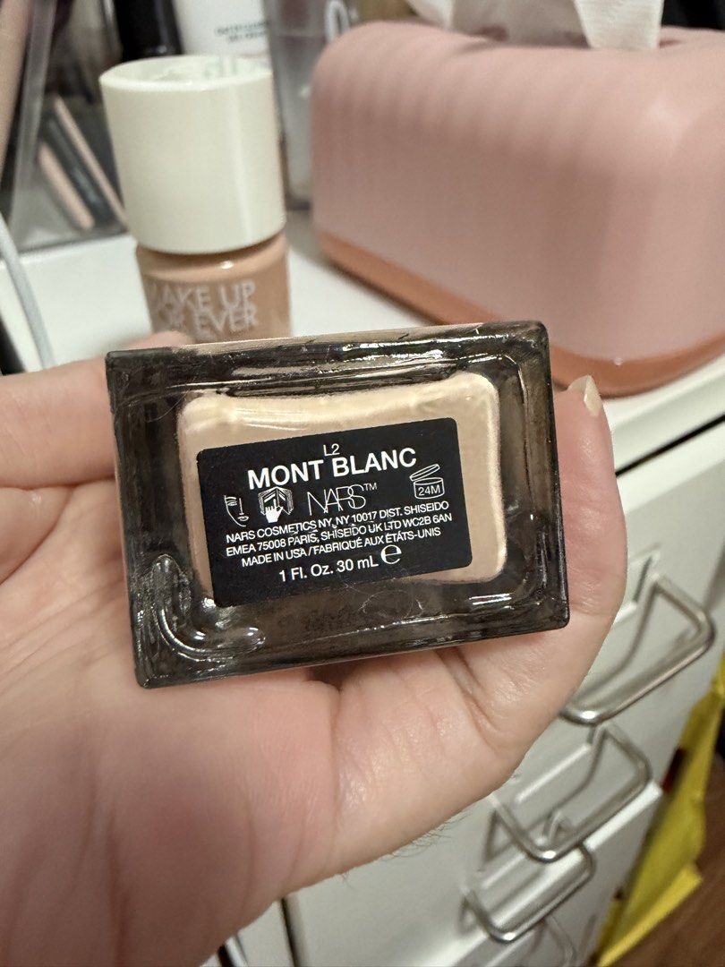 Foundation Set 2000 (Category: Makeup) located in Bulacan. Submitted by karisma_noverra (Listing ID 1461482738, Image 3). Description: Last price na .