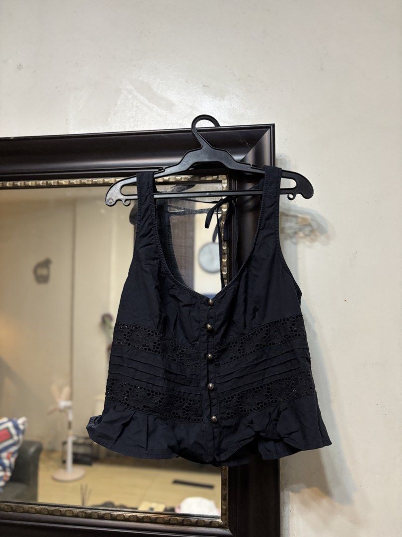 Free People Corset Lace Top (Category: Others Tops) located in Manila. Submitted by maurisio (Listing ID 1461396014, Image 2). Description: .