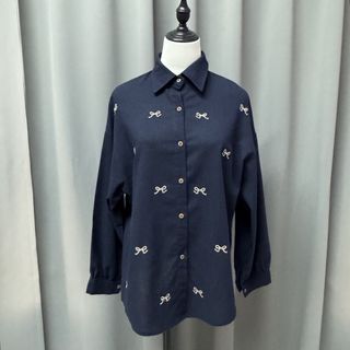(Category: ) located in . Submitted by shopaholicwardrobe_ (Listing ID 1461519446, Image 1). Description: .