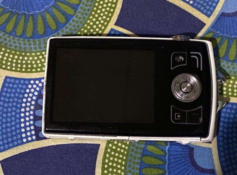 Fujifilm FinePix Z110 (2012) | Working Digicam (Category: Cameras) located in Manila. Submitted by hanlee_086 (Listing ID 1461362455, Image 2). Description: Already tested and 100% Fully functional w/ brand new battery, battery charger & wire (see photos), and 16GB SD Card. Besides physical wear and tear sa outer shell, may lcd burn but barely really visible under normal lighting conditions. MOD: Maya, Gotyme Bank Only (Transfer if from other pay