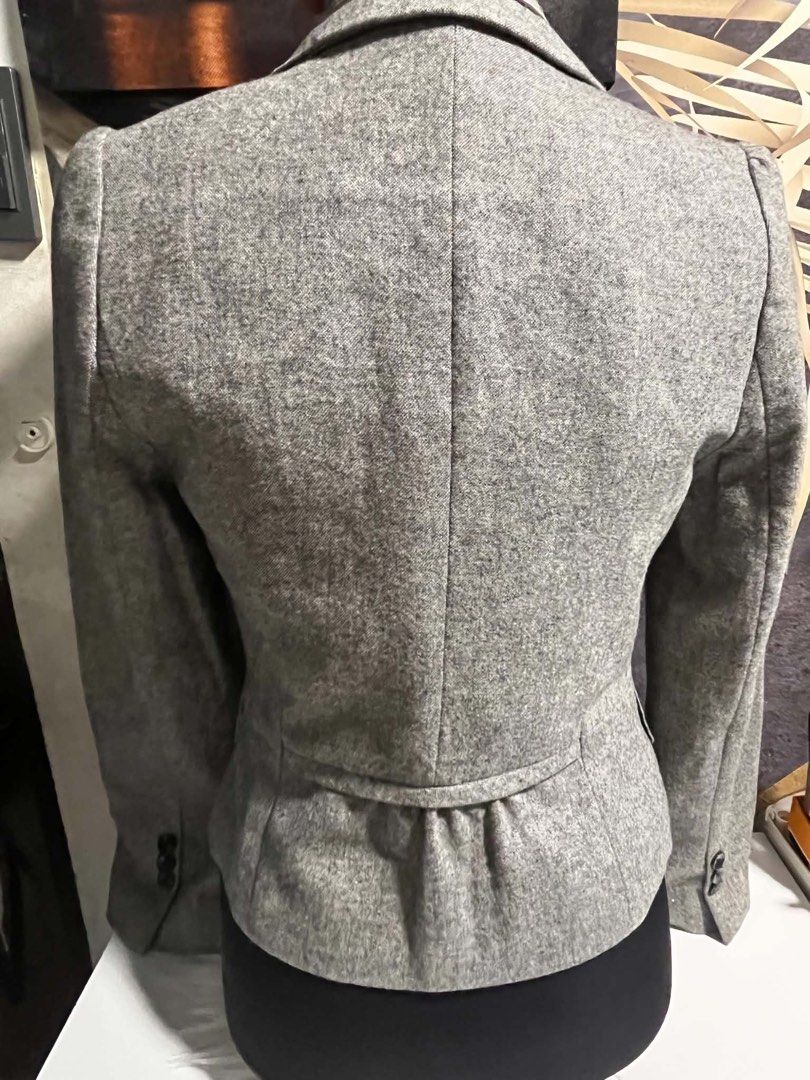 G2000 girls formal coat (Category: Coats, Jackets and Outerwear) located in Caloocan City. Submitted by trebdy01 (Listing ID 1461407058, Image 3). Description: .