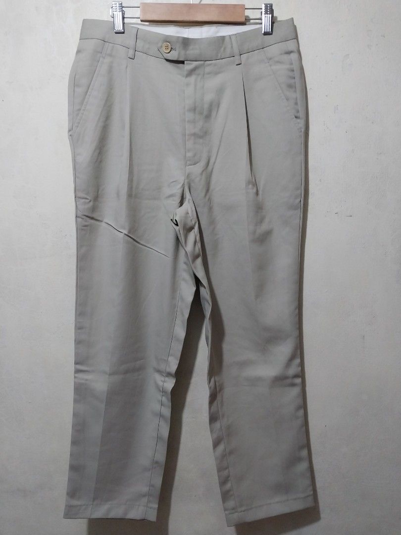 G2000 Men Beige Chinos Size 30 (Category: Chinos) located in Manila. Submitted by PrinceDani.Clothing (Listing ID 1461370738, Image 1). Description: g2000 cream trousers Size 30in width 35in length 7in leg opening excellent condition .