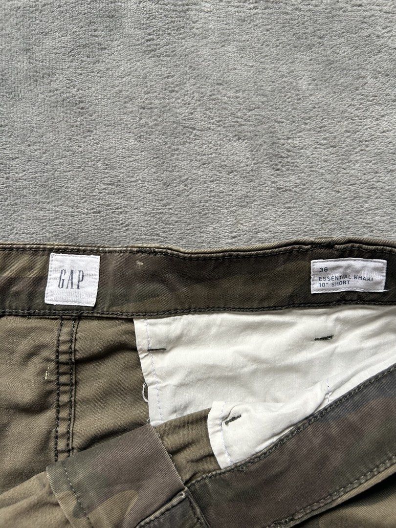 GAP Camouflage Jorts (Category: Shorts) located in Manila. Submitted by wenttttt (Listing ID 1461426205, Image 2). Description: 37 x 20.5 x 12 No issue.