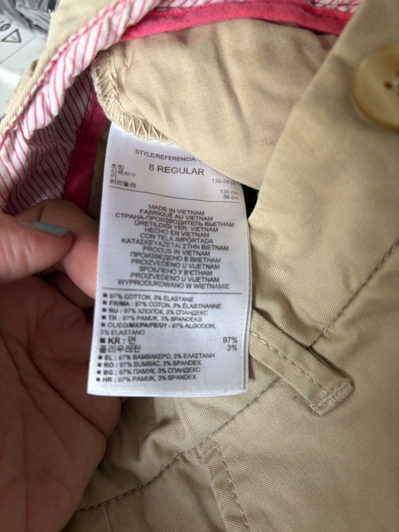 Gap Kids Khaki Shorts (Size 8) (Category: Babies & Kids Fashion) located in Manila. Submitted by decluttering_me (Listing ID 1461494433, Image 3). Description: store bought outgrown shipping: j&t (~70).