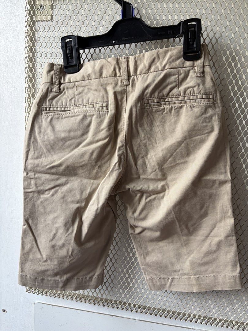 Gap Kids Khaki Shorts (Size 8) (Category: Babies & Kids Fashion) located in Manila. Submitted by decluttering_me (Listing ID 1461494433, Image 2). Description: store bought outgrown shipping: j&t (~70).