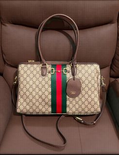 (Category: ) located in . Submitted by luxxechic (Listing ID 1461411239, Image 1). Description: .