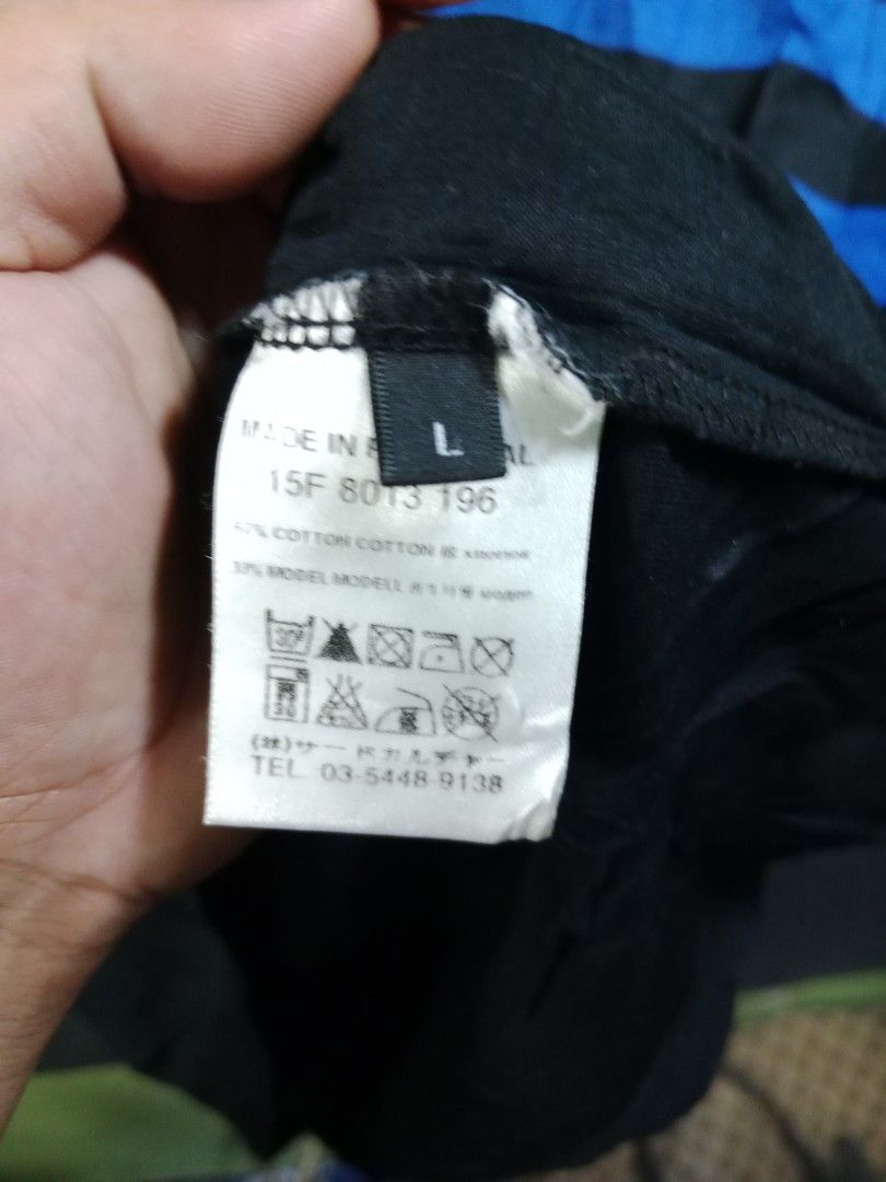 Givenchy (Category: Formal Shirts) located in Surallah. Submitted by unending_archive (Listing ID 1461482228, Image 3). Description: 💎GIVNCHY 💎 SIZE:LARGE (20/26.5) EXCELLENT TO NEW CONDTION COLOR RATE:9.8/10 ISSUE NEED WASH.