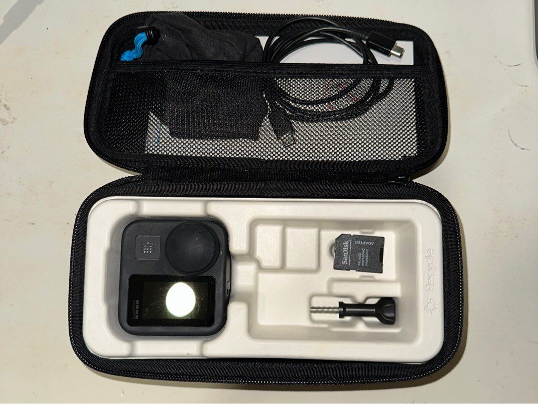Go Pro Max (Category: Video Cameras) located in San Mateo. Submitted by enzost (Listing ID 1461450634, Image 1). Description: -With SD Card adapter -No Sd Card included -No Battery Included(lumobo na, pero working pa ang unit) -Complete with Manuals, Cables.