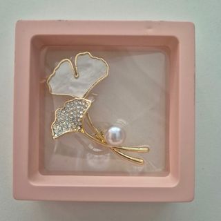 (Category: ) located in . Submitted by elynncollection (Listing ID 1461427489, Image 1). Description: .
