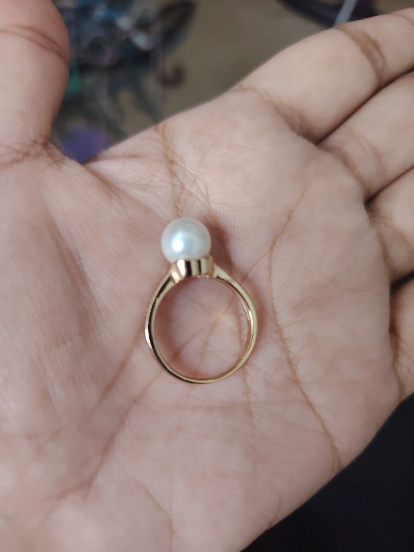 Good as new (Category: Rings) located in Antipolo. Submitted by goodsinger (Listing ID 1461349064, Image 2). Description: Size 5 good as new.. 1 stock🤗 .