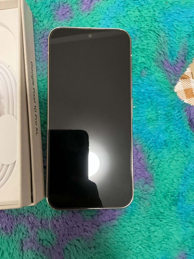 GOOGLE PIXEL 10 PRO XL JADE (Category: Google Pixel) located in Bacoor. Submitted by meeka1801 (Listing ID 1461448271, Image 3). Description: GOOGLE PIXEL 10 PRO XL (JADE) 53,999 slightly nego (pass sa barat) almost new no issues pwede sa maarte 256GB 100% batt health (cc 26) BOUGHT THIS AUG 17 sa playxpress RFS: too heavy for me pm for more info.