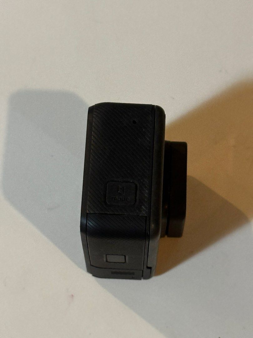 GoPro HERO Black Action Camera (Category: Cameras) located in Bulacan. Submitted by oser.ph (Listing ID 1461542886, Image 3). Description: - GoPro HERO 5 Black - Records stunning 4K video - Waterproof up to 330ft (100m) - no housing needed! - Convenient voice control - Built-in GPS for location tagging - Ideal for all your adventures and sports activities - Minor scuffs on casing from normal use - Selling as is.
