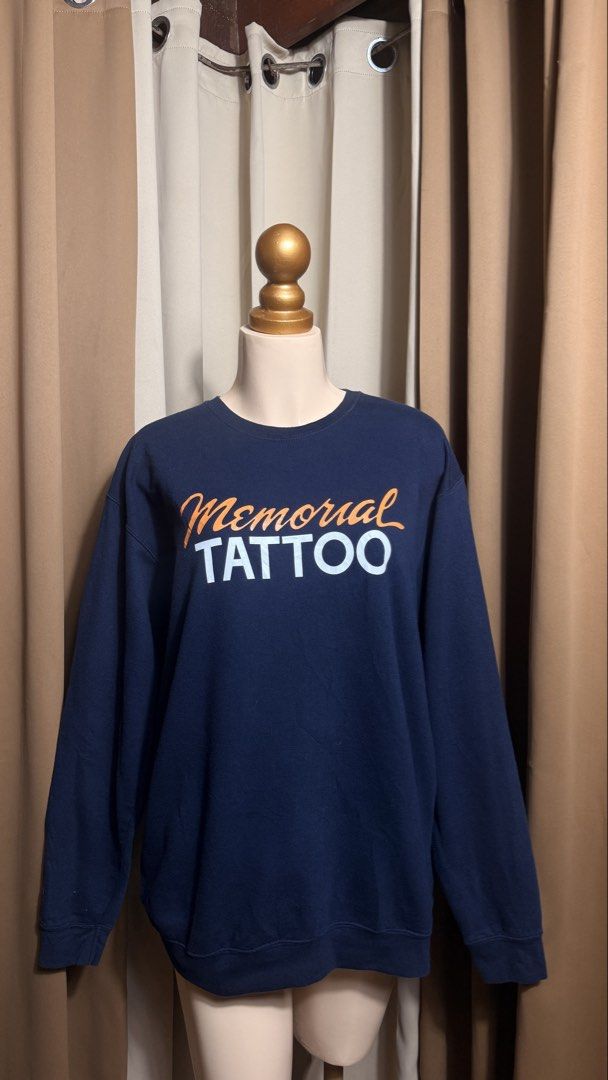 Graphic crewneck sweatshirt (Category: Coats, Jackets and Outerwear) located in Pateros City. Submitted by jnnhfrnndz (Listing ID 1461415797, Image 2). Description: Us brand Unisex Freesize up to XL Need wash ✨ NEW ARRIVALS! ✨ BRANDED HOODIES & SWEATERS 🧥💗 📌 UKAY ITEMS / PRELOVED 📌 Please MANAGE YOUR EXPECTATIONS — these are ukay pieces, so may possible signs of usage, minor stains, fading, or other imperfections. 📌 ALL ITEMS NEED WASHING be