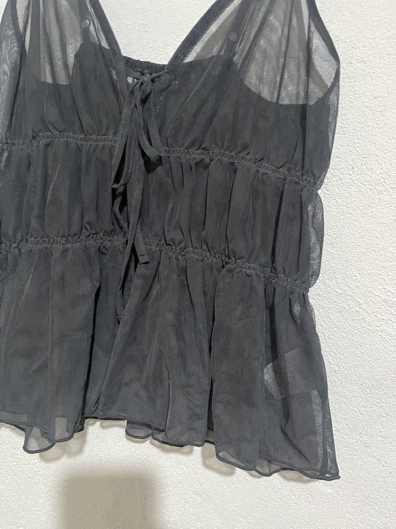 Gray mesh topper | y2k coquette grunge (Category: Sleeveless) located in Tuguegarao City. Submitted by wear.lyunji (Listing ID 1461333118, Image 2). Description: xs-m.