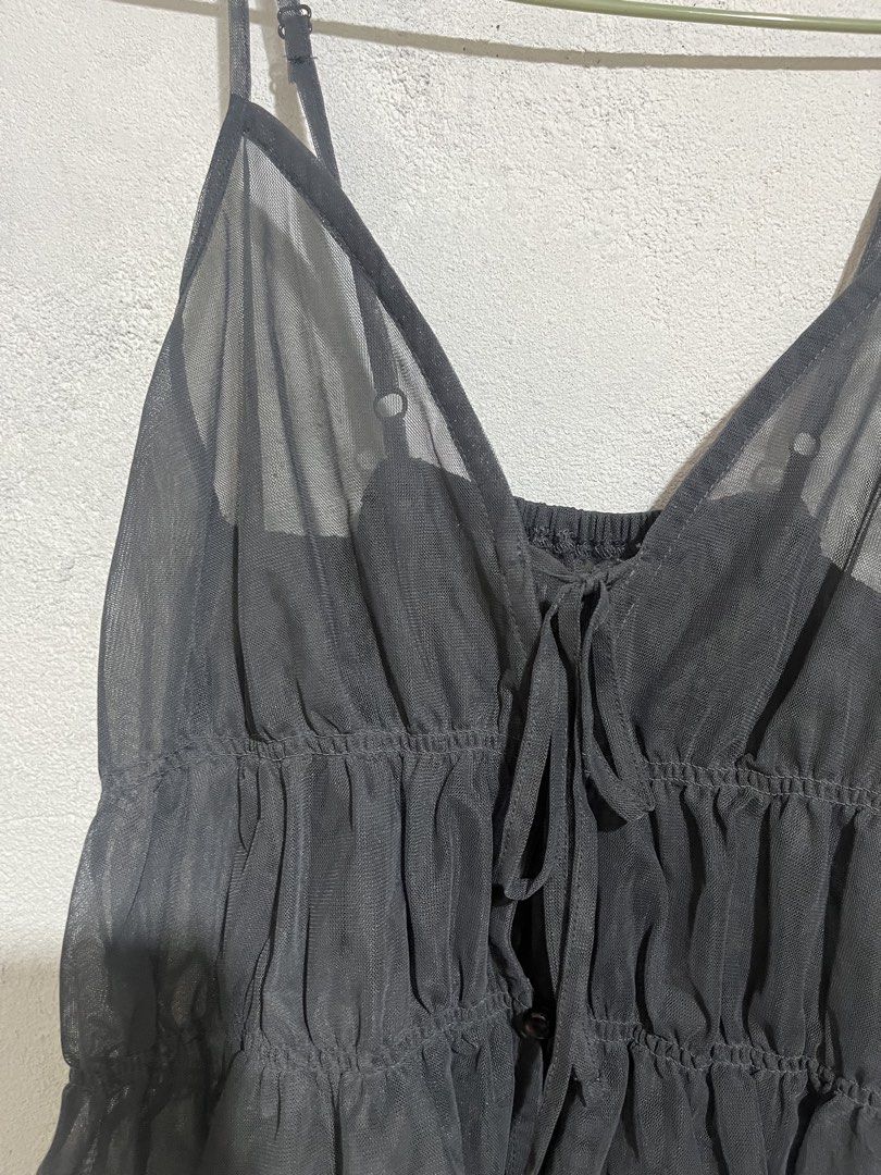 Gray mesh topper | y2k coquette grunge (Category: Sleeveless) located in Tuguegarao City. Submitted by wear.lyunji (Listing ID 1461333118, Image 3). Description: xs-m.