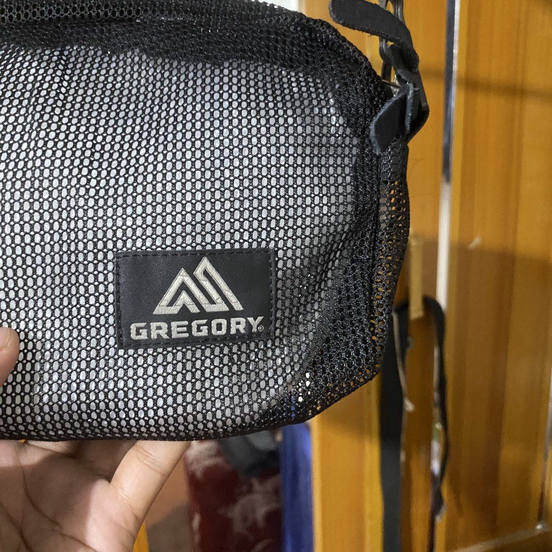 Gregory Mesh Sacoche Sling Bag (Category: Sling Bags) located in Manila. Submitted by 4114thrifts.ph (Listing ID 1461486102, Image 2). Description: Item Name: Gregory Mesh Sacoche Sling Bag (Details) • Condition: Excellent Condition • Color Rate: 9.7/10 • Issue/s: None Mine: 1,150 Free Shipping 📥 Dasmariñas City, Cavite, 4114📍.