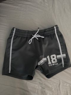 （分類：）位於 。 由 under.brief 提交（商品編號 1461384030，圖片 1）。簡介： 。