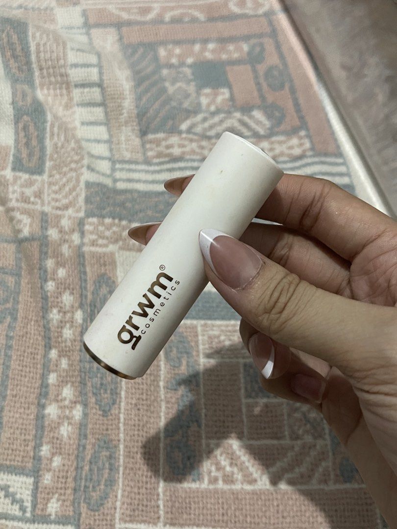 grwm lip speak (Category: Makeup) located in Manila. Submitted by bbenadryl (Listing ID 1461450212, Image 1). Description: shade: summer eloise no box, never used.
