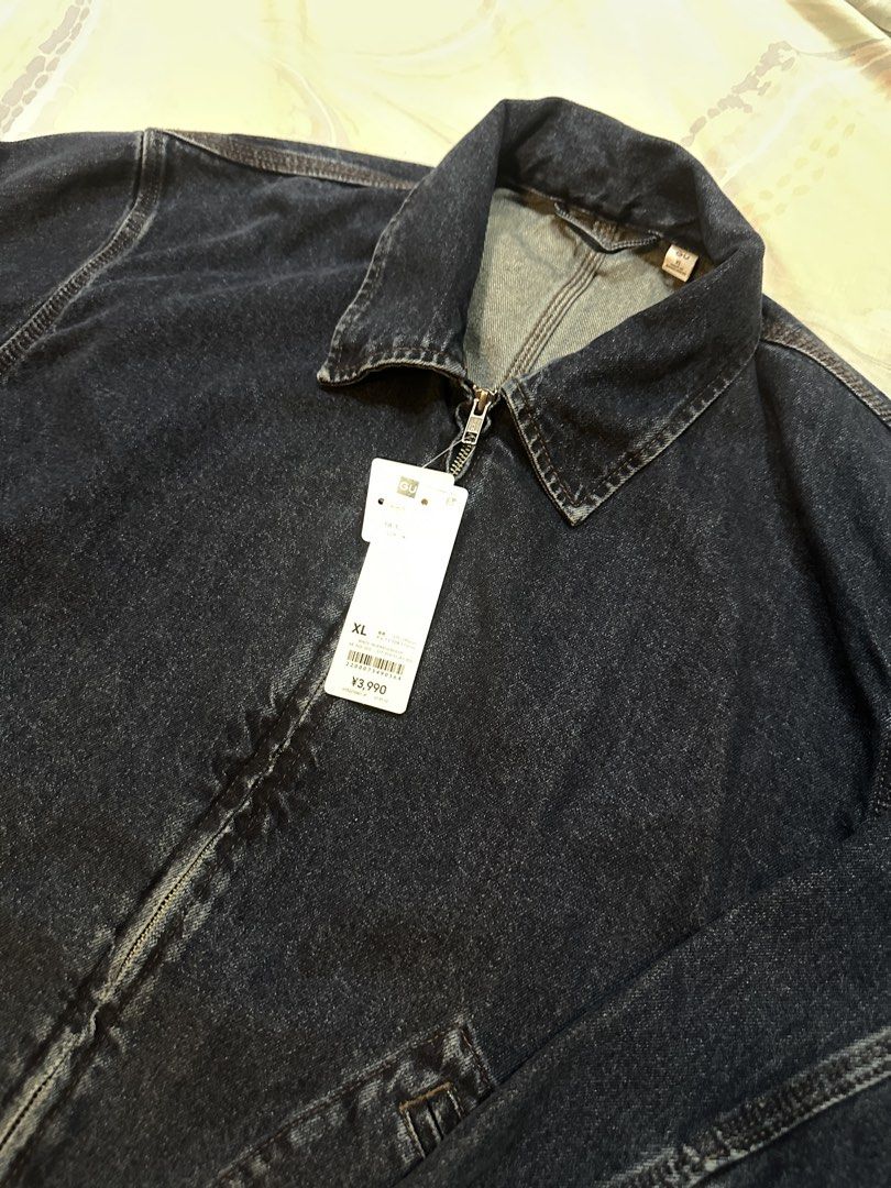 GU Denim Zip Up Jacket (BLUE) XL (Category: Coats, Jackets and Outerwear) located in Quezon City. Submitted by jmeson17 (Listing ID 1461391369, Image 2). Description: - size XL - 26 inches (Width) x 26 inches (Length) - Bought in Japan - Brand new never used.