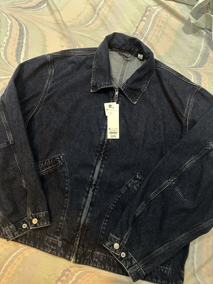 GU Denim Zip Up Jacket (BLUE) XL (Category: Coats, Jackets and Outerwear) located in Quezon City. Submitted by jmeson17 (Listing ID 1461391369, Image 1). Description: - size XL - 26 inches (Width) x 26 inches (Length) - Bought in Japan - Brand new never used.