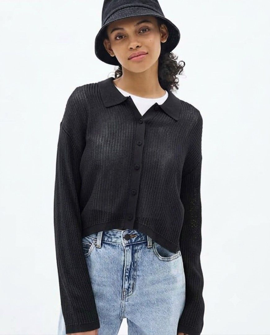 GU Mesh Cardigan (Long Sleeve) (Category: Longsleeves) located in Las Pinas. Submitted by badudettes (Listing ID 1461374470, Image 1). Description: GU Mesh Cardigan (Long Sleeve) XS on tag, but can fit upto M. Can fit upto semi-large sana, but tight on the arms..