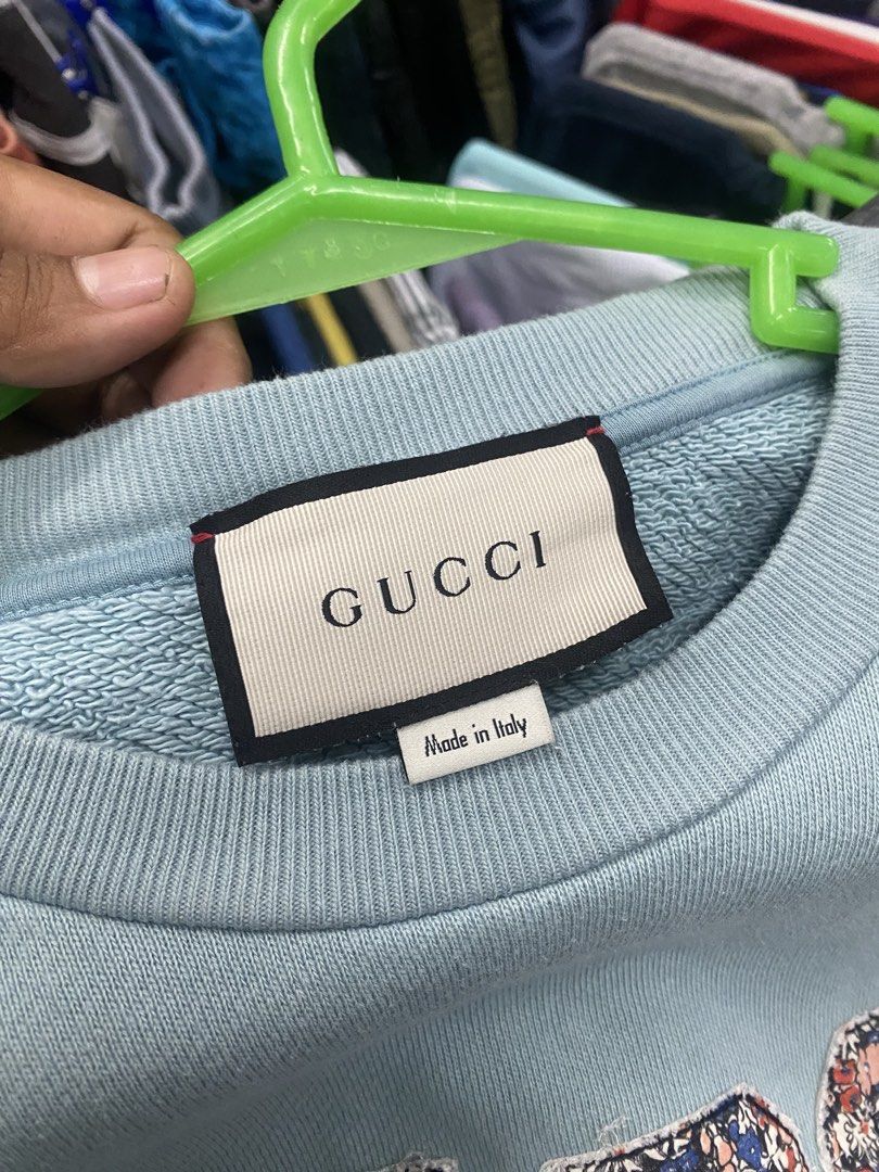 GUCCI (Category: Activewear) located in Manila. Submitted by drippthrift00 (Listing ID 1461560176, Image 3). Description: GUCCI X LIBERTY LONDON LOGO SWEATSHIRT EXCELENT CONDITION NO ISSUE SMALL ON TAG DM ME TO PURCHASE📥📥.