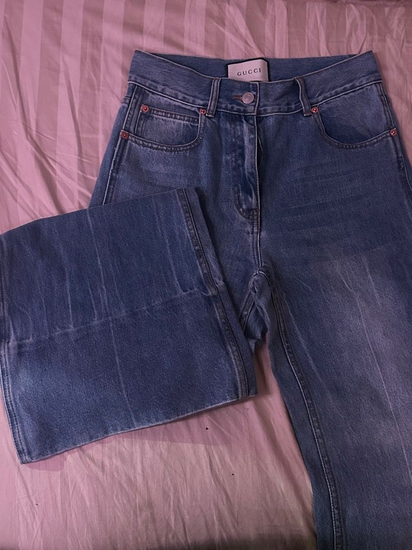 GUCCI baggy pants (Category: Luxury Apparel) located in Dumaguete. Submitted by sellie06 (Listing ID 1461436189, Image 3). Description: Good as new + slightly used still nego for sure buyers Meetup around dumaguete or deliver through J&T Express. (Buyer should shoulder the sf).