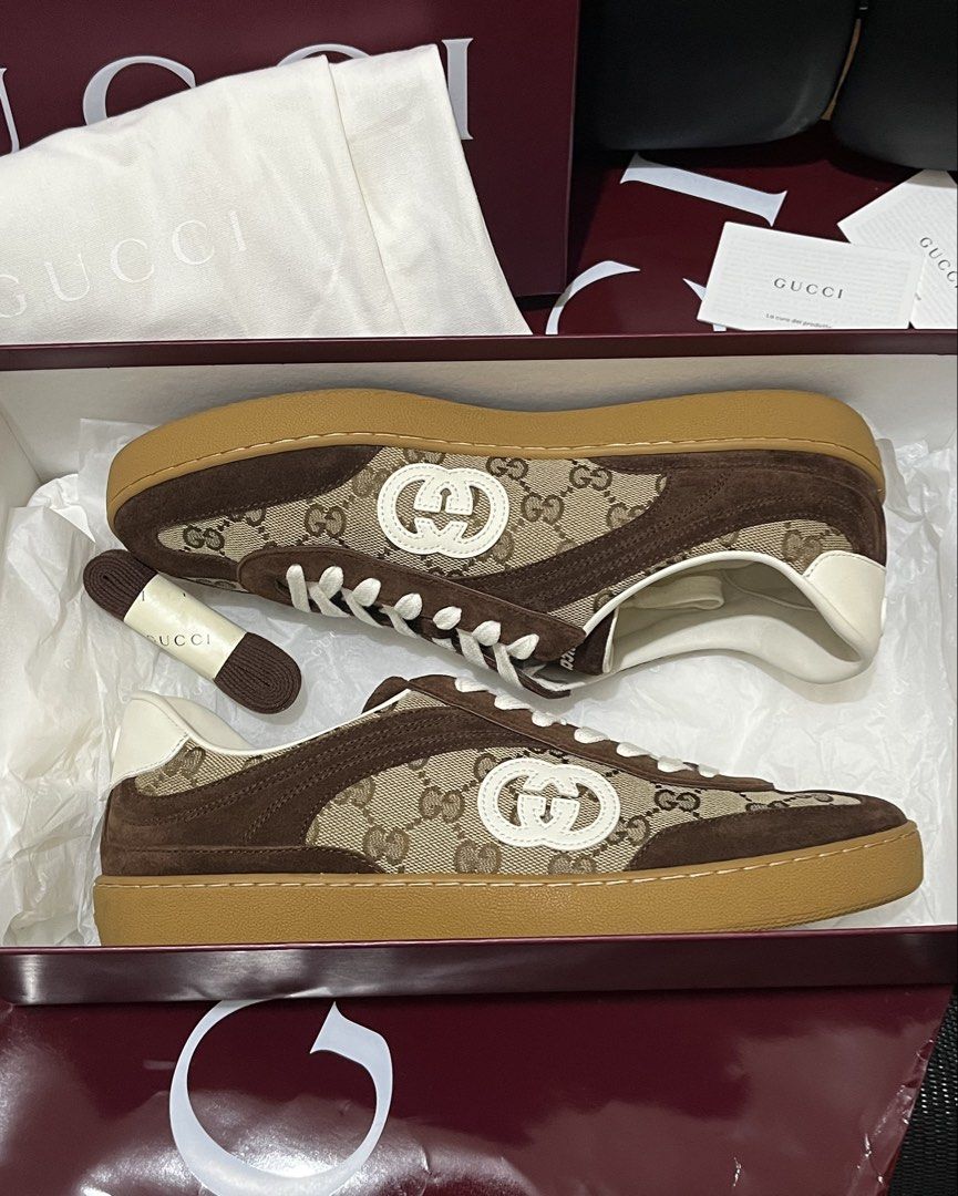 Gucci G75 Dark Brown Suede (Category: Sneakers & Footwear) located in Mandaluyong City. Submitted by pepitomanaloto_777 (Listing ID 1461531417, Image 1). Description: Gucci G75 Dark Brown Suede Brand new Size: 7G (8-8.5 mens) Price: 32,000 Srp: 53,000+ Location Mandaluyong 📍 MOD: Grab/Lalamove/JNT 🚚 MOP: Gcash/Bdo Transfer 💳 No return/Exchange/Refund ❌ No COD/COP Transaction ❌ Need 50% DP for reservation (Non Refundable) PS: Buy with confidenc