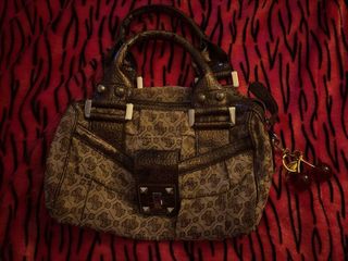 (Category: ) located in . Submitted by raaiia (Listing ID 1461549766, Image 1). Description: .