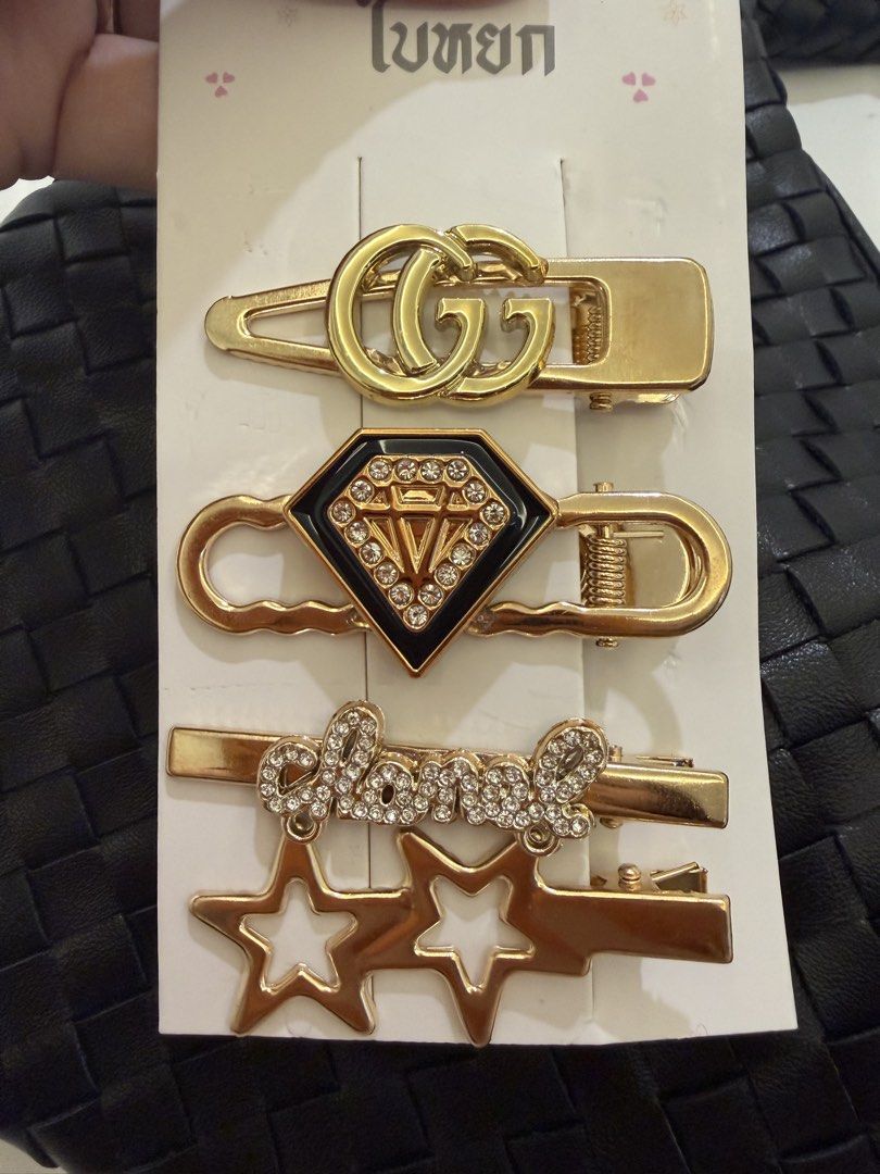 HAIR CLIPS 4pcs. (Category: Hair Accessories) located in Quezon City. Submitted by pets.r.us.manila (Listing ID 1461480221, Image 3). Description: ONHAND! Quezon City.