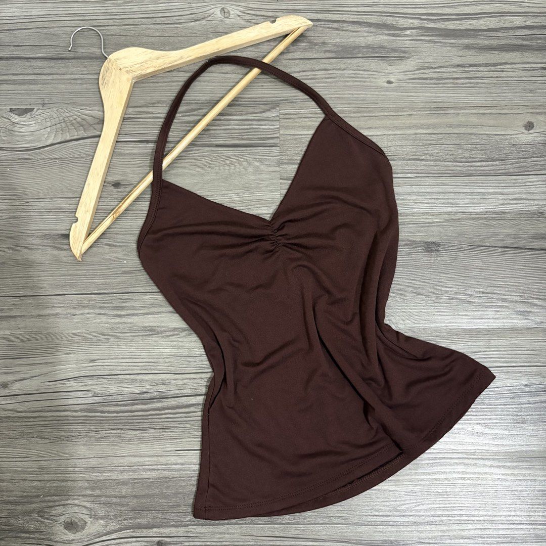 Halter Top (Brown) (Category: Sleeveless) located in Quezon City. Submitted by thisisshobe (Listing ID 1461480261, Image 1). Description: 🌊 NOTE: Kindly read the reminders posted in the product slideshow. Follow us on our Social Media Page: Sunny Clothing PH 🌞 ——— 💫 Product Information • Brand: N/A • Size: Medium to Large • Details: Cotton Fabric | Used Once.