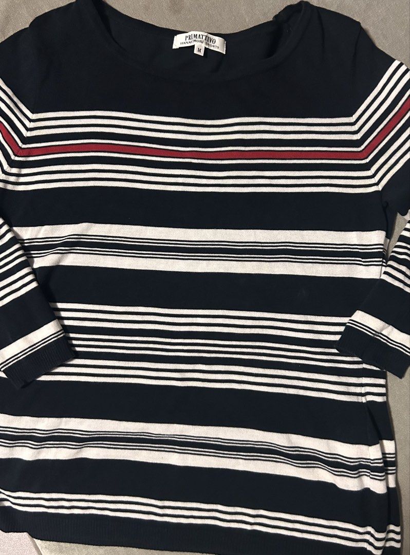 HANAE MORI (Category: Longsleeves) located in Davao. Submitted by sart0ria85 (Listing ID 1461534118, Image 3). Description: A perfect sweater in horizontal stripes of black,white and red. 100% COTTON. MADE IN JAPAN 🇯🇵 MEDIUM. Size 6 EXCELLENT CONDITION (90/100).