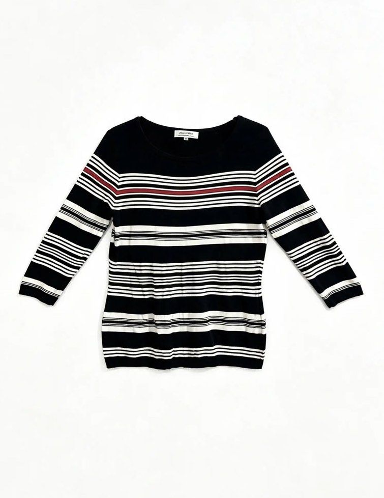 HANAE MORI (Category: Longsleeves) located in Davao. Submitted by sart0ria85 (Listing ID 1461534118, Image 1). Description: A perfect sweater in horizontal stripes of black,white and red. 100% COTTON. MADE IN JAPAN 🇯🇵 MEDIUM. Size 6 EXCELLENT CONDITION (90/100).