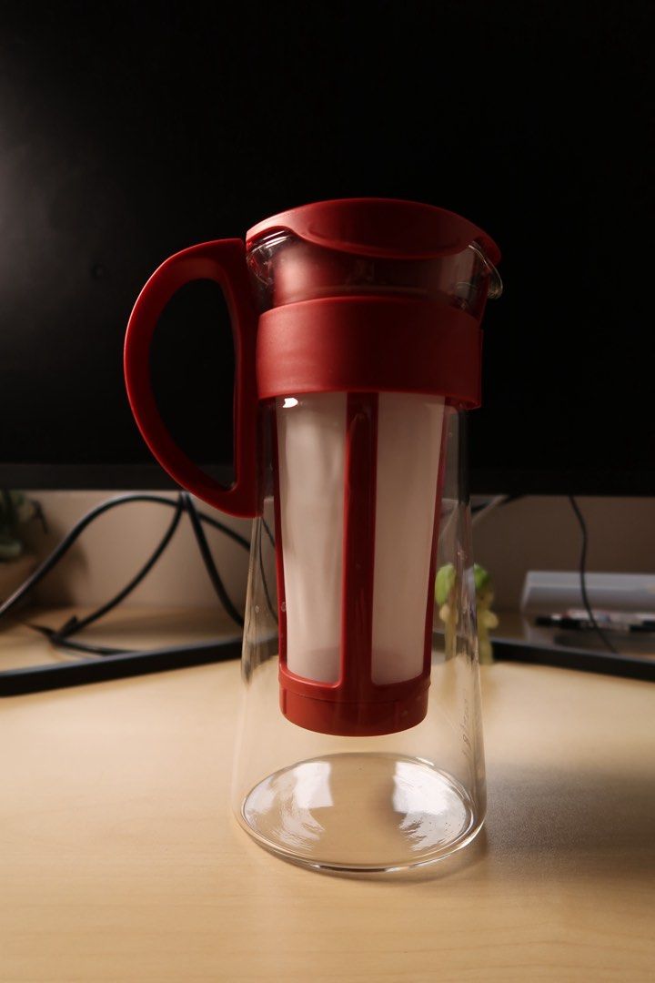 Hario Cold Brew Coffee Maker Red (Category: Coffee Machines & Makers) located in Pasig City. Submitted by dcvirata (Listing ID 1461373860, Image 2). Description: - Original Hario Cold Brew Coffee Maker Pitcher - Free plastic Hario V60 and filters - Durable glass carafe with integrated filter basket - Made in Japan - Has some minor flaws including water marks and a small stain.