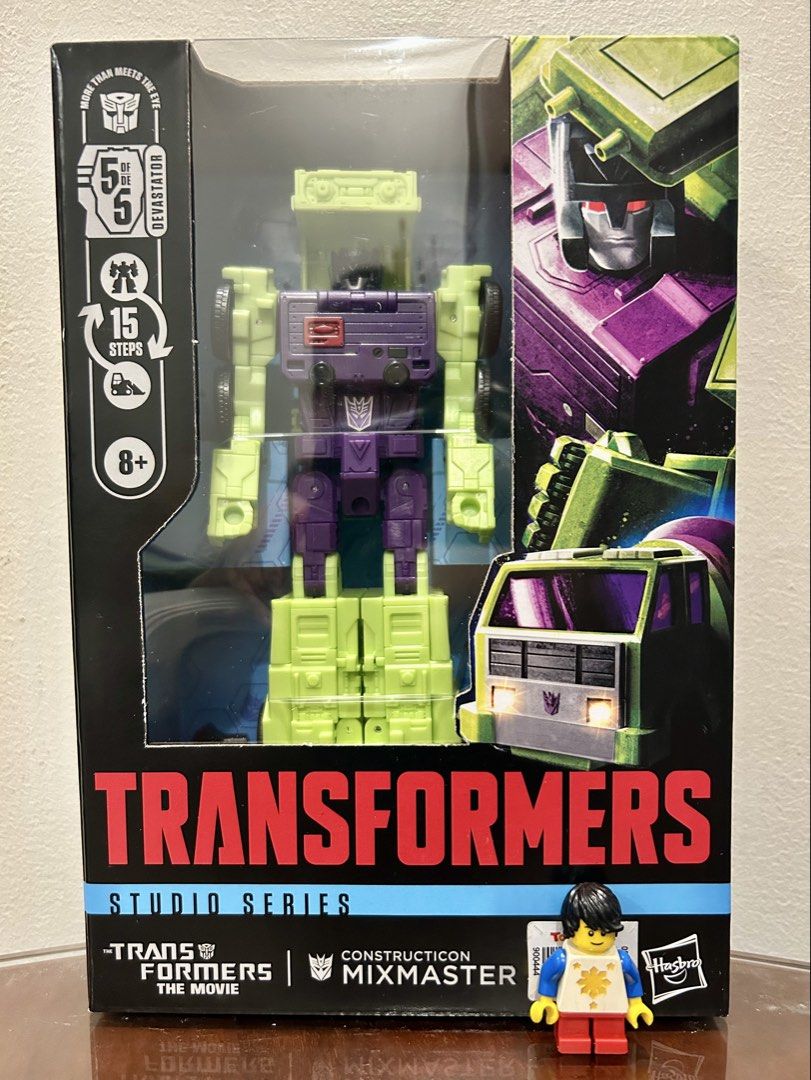 Hasbro Transformers Studio Series 86 Mixmaster — Voyager Class | 2025 (Category: Action & Battle Toys) located in Pasig City. Submitted by nobrainer.deals (Listing ID 1461491391, Image 1). Description: Hasbro Transformers Studio Series 86 Mixmaster — Voyager Class | 2025. Constructicon Mixmaster from The Transformers: The Movie. Converts from robot to cement mixer in 15 steps and combines with the other Constructicons to form Devastator. Great ad