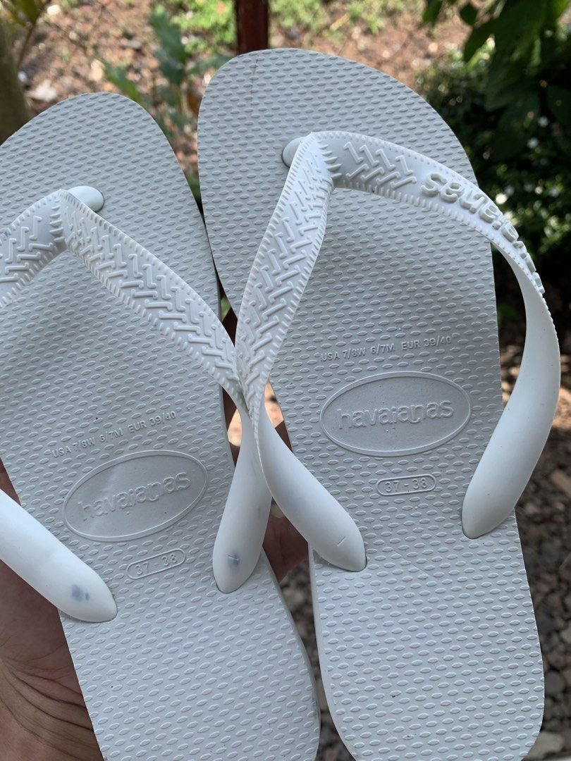 Havaianas (Category: Slippers and slides) located in Molave. Submitted by mysticbird_38213e (Listing ID 1461447208, Image 3). Description: Good condition No issue No heeldrag Sobrang bago pa.