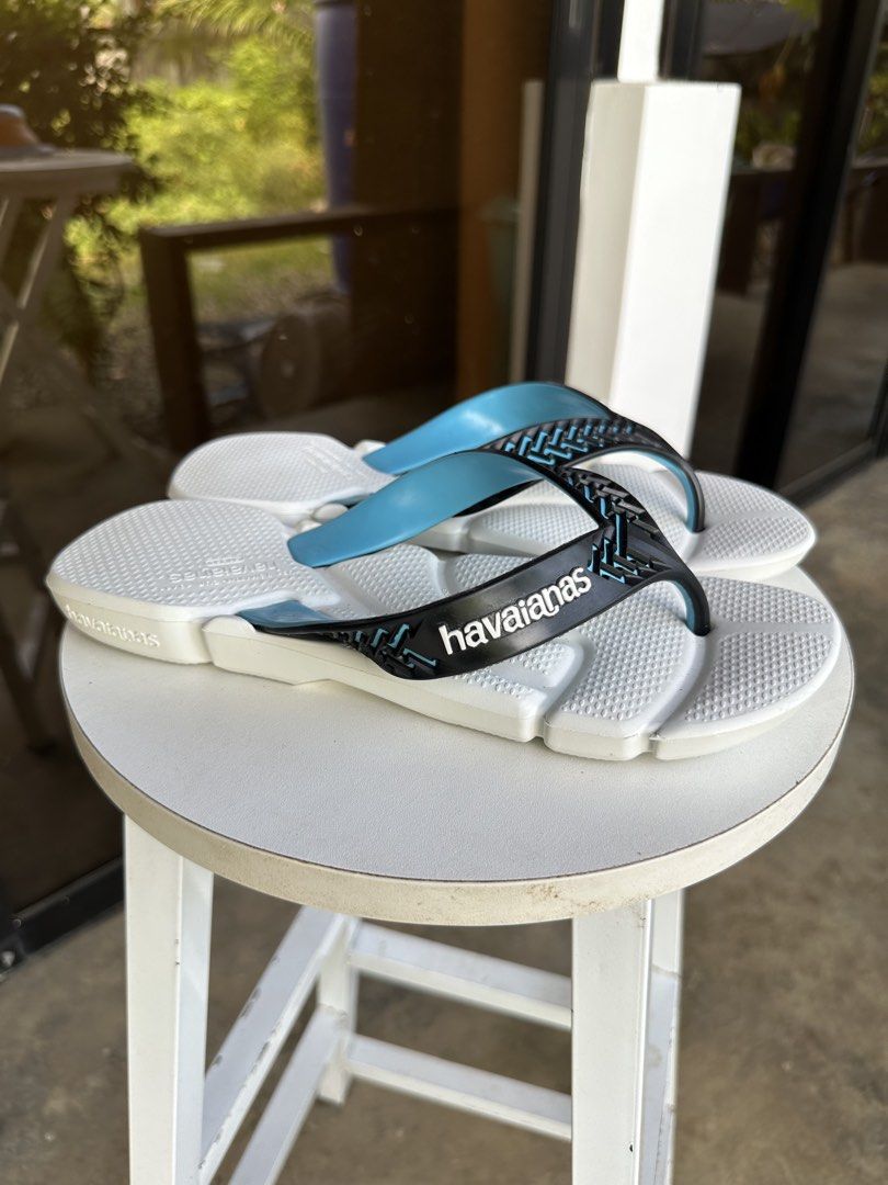 Havaianas Slippers (Category: Slippers & Slides) located in Butuan. Submitted by BytheriverClothing (Listing ID 1461430257, Image 1). Description: Brand new condition Never been used Slightly negotiable Size 41-42.
