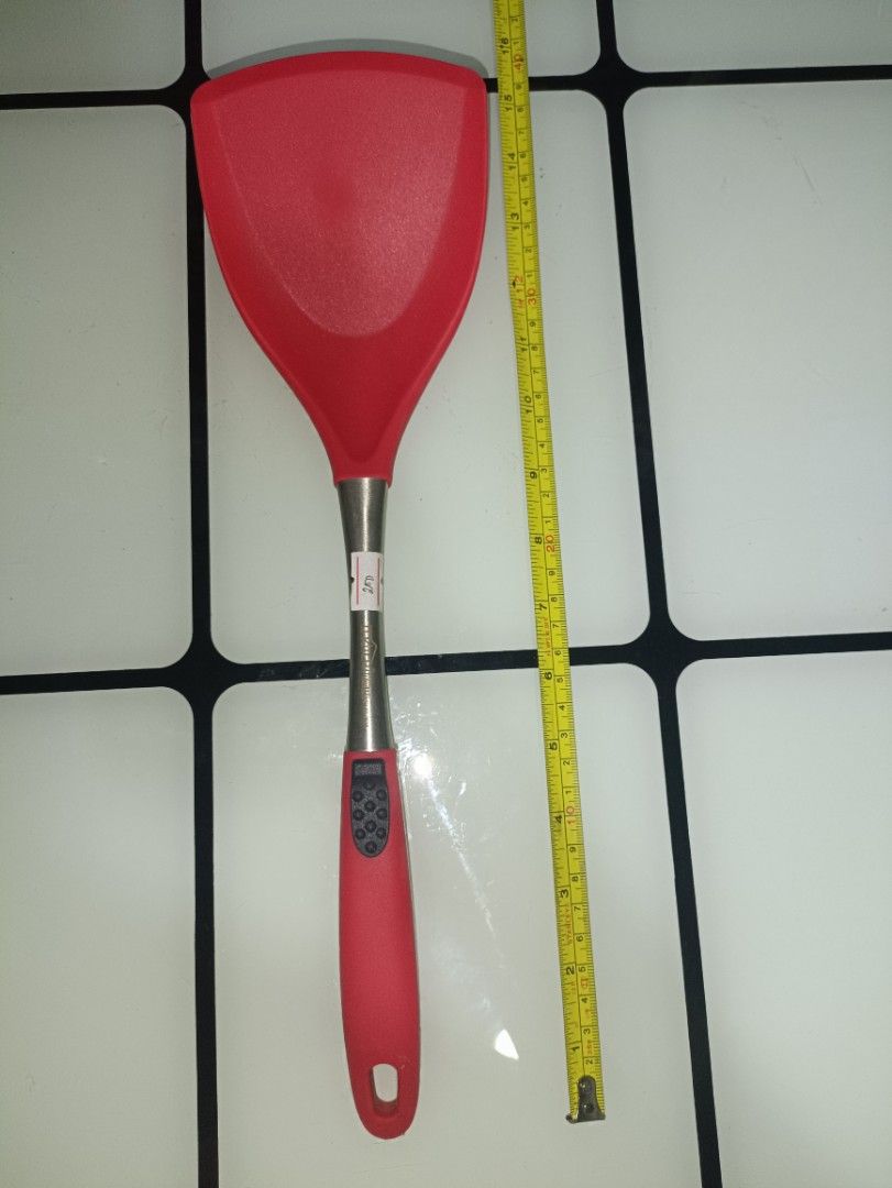 Heavy Duty Flat Flipper Spatula (Category: Other Kitchenware & Tableware) located in San Pedro. Submitted by elevens_online_thrift_shop (Listing ID 1461402714, Image 1). Description: brand new without packaging heavy duty good condition manage your expectation this has no packaging.